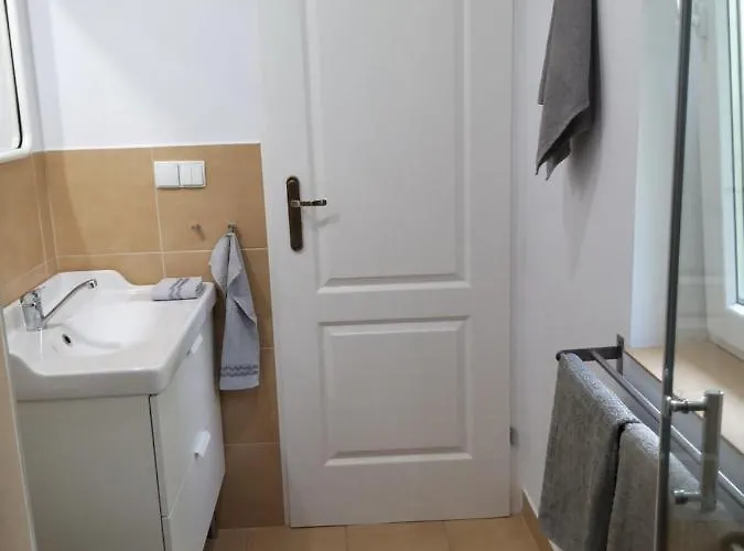 Dom Nad Jeziorem Suszewskim, Swietne. Holiday home *