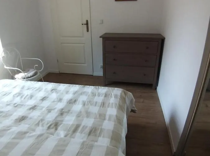 Dom Nad Jeziorem Suszewskim, Swietne. * Swietne